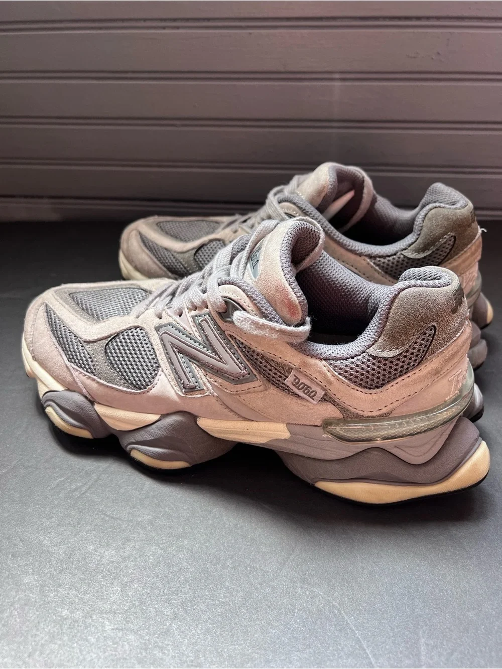 New Balance 9060 Men's Sneakers  Shadow/Purple/Grey, Size 6